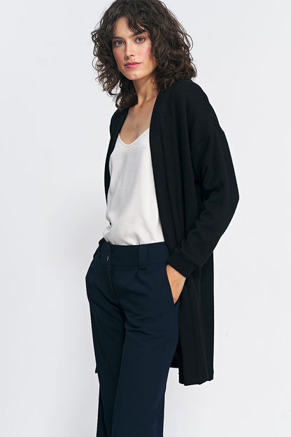 Luxury unbuttoned black cardigan by Nife made of soft knit fabric, perfect for stylish weekend wear.