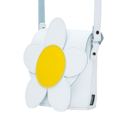 Close-up of the magnetic fastening on the Luxury Handmade Leather Daisy Barrel Bag showcasing premium leather craftsmanship.