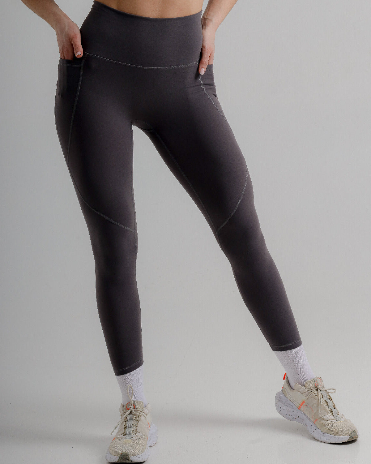 Premium Active Black Leggings with Pockets, High Waist Fit, Available in S-XL, Quick Dry Fabric
