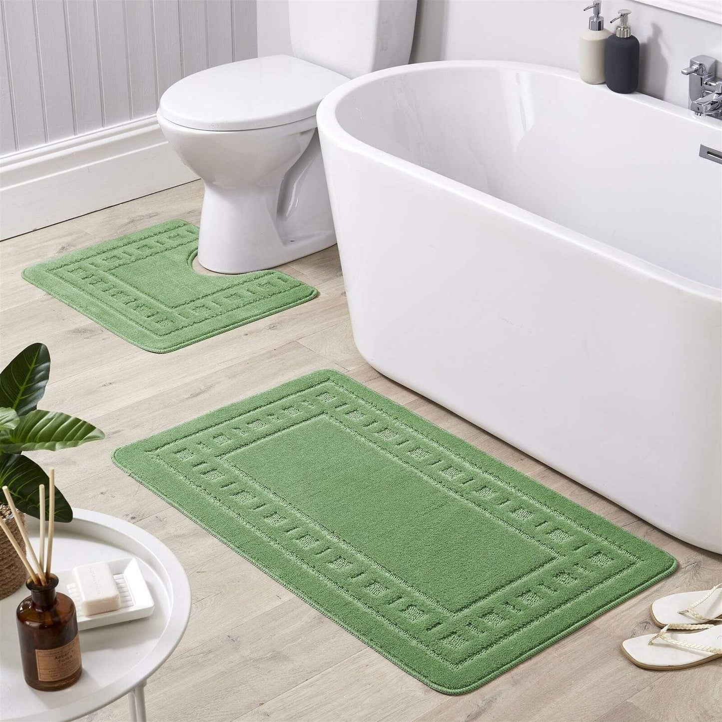 Opulent Jumbo Ultra Soft Bath Mat Set showcasing plush texture and elegant design, ensuring safety with non-slip backing for a luxurious bathing experience.