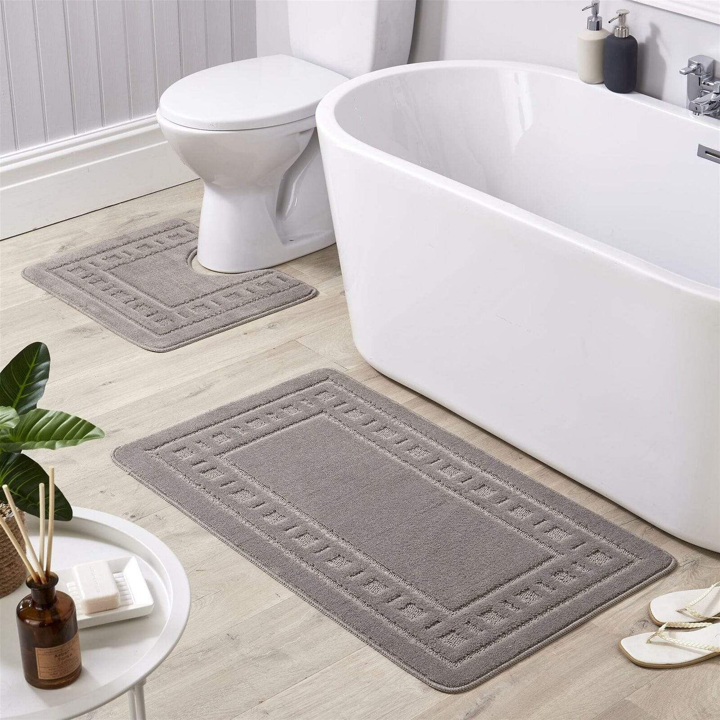 Chic Jumbo Miami Bath Mat Set in multiple sophisticated colours, perfect for enhancing contemporary bathroom decor, made from ultra-absorbent materials.