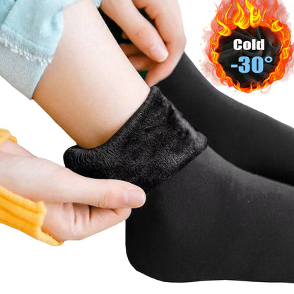 Luxury Women's Velvet Thermal Socks showcasing a soft velvet lining, perfect for cold temperatures, providing exceptional warmth and comfort for winter.