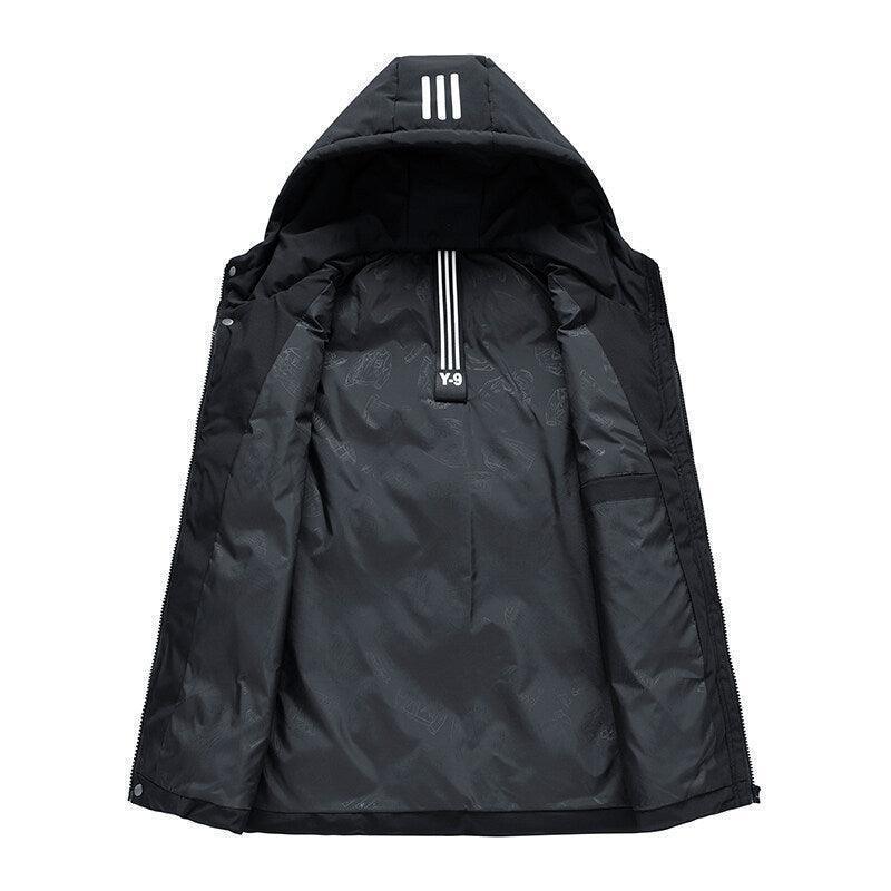 Chic men's vest jacket with padded lining and high neck, ideal for a sophisticated yet practical look in any season.