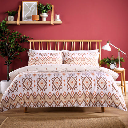 Duvet set in a serene colour palette, ideal for creating a tranquil bedroom environment, made from high-quality cotton for ultimate comfort.