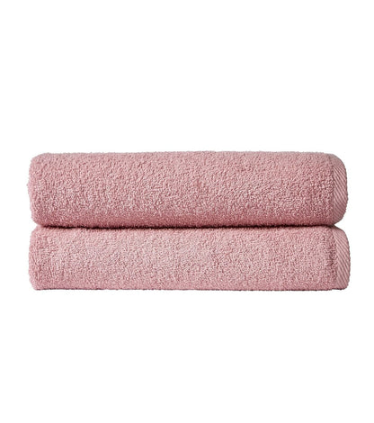 Luxurious Pack of 2 Indus Valley cotton bath sheets in elegant design, measuring 80x140 cm, showcasing their premium quality and absorbent texture.