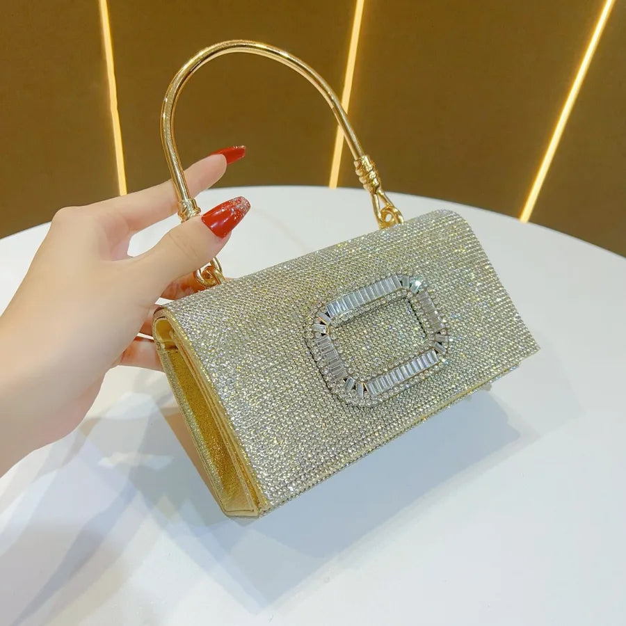 Luxury square clutch bag embellished with diamonds, featuring an elegant design suitable for evening events.