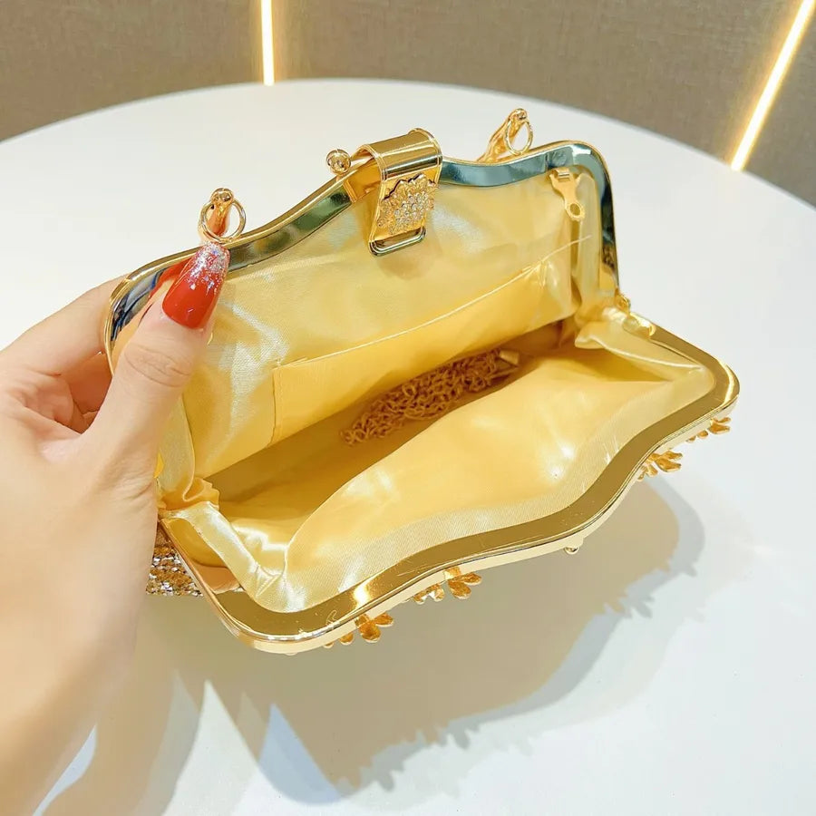 Stylish shoulder strap of the elegant diamond clutch bag, designed for both comfort and sophistication, perfect for evening outings.