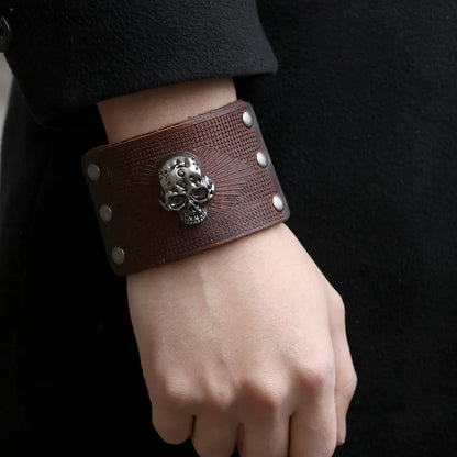 Vintage Style Skull Leather Bangle for Men - Perfect Halloween Accessory in Multiple Colours