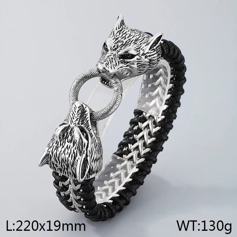 Luxury men's business streetwear skull bracelet crafted from premium 304 stainless steel with an exquisite 18K gold plating, perfect for stylish Halloween occasions.