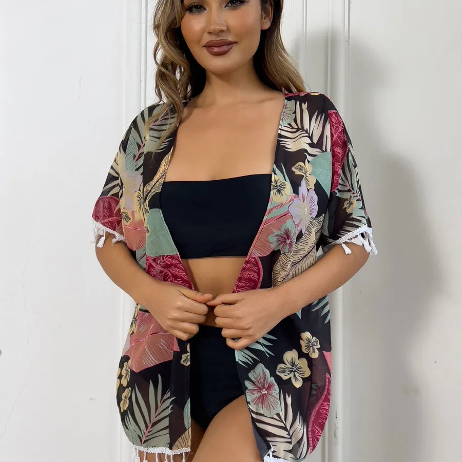 Luxury women's three-piece printed beach bikini swimwear set featuring a strapless design, perfect for stylish swimming and sunbathing.