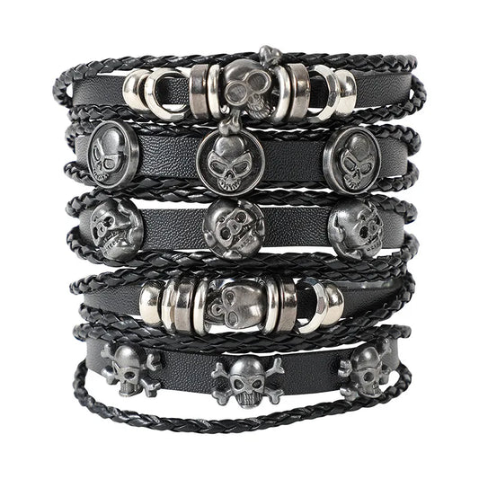Luxury vintage style men's gossip skull PU leather woven chain wrap bracelet in an elegant design, crafted from alloy and perfect for daily wear.