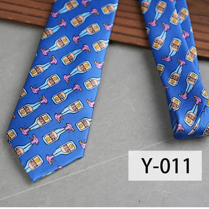 Close-up view of an elegant men's casual tie in polyester yarn, showcasing a distinctive geometric plant arrow pattern for a refined appearance.