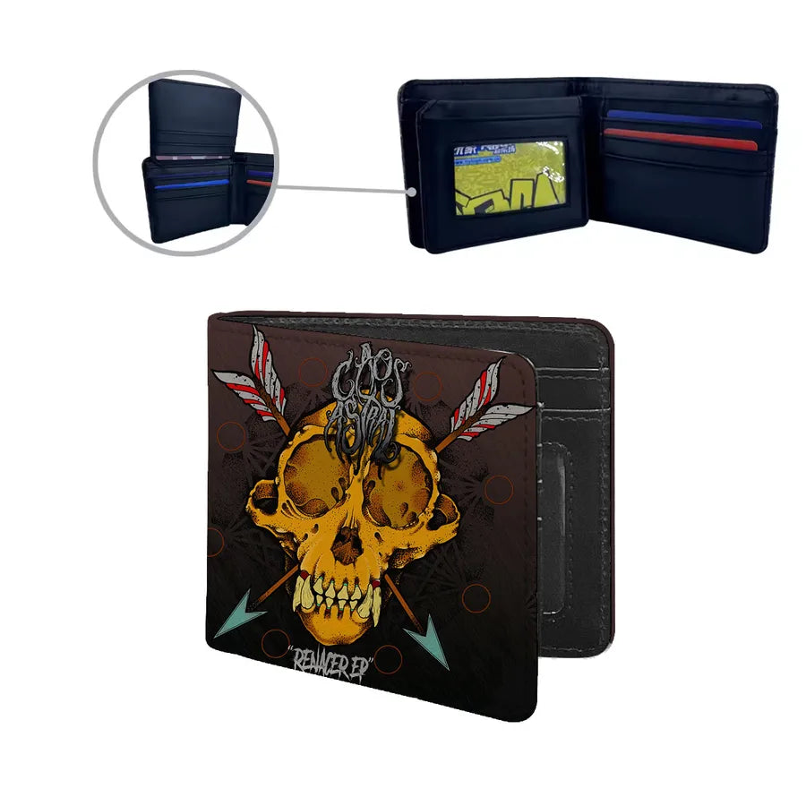 Close-up of the men's luxury skull wallet highlighting the intricate PU leather texture and square shape.