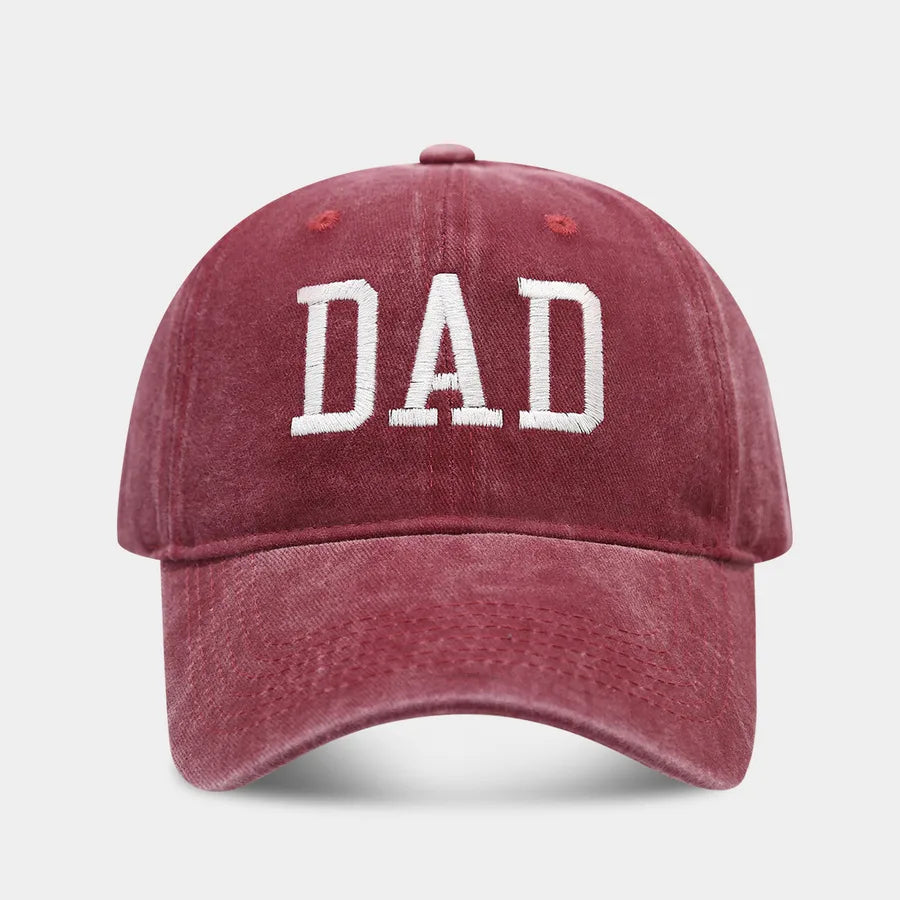 Fashionable letter embroidered baseball cap, offering a simple yet elegant style suitable for both men and women.