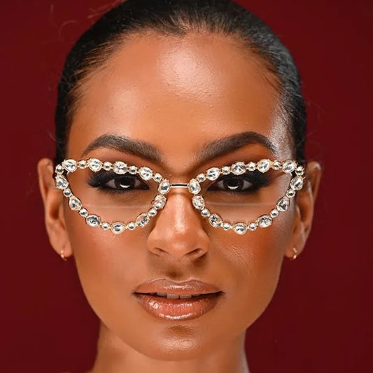 Elegant cat eye geometric women's glasses in a glamorous full frame design, perfect for casual outings and party occasions, featuring a stylish and sophisticated look.
