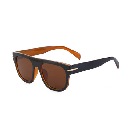 Sophisticated men's sunglasses with a full frame structure and UV400 lenses, embodying a fashionable outdoor attitude.