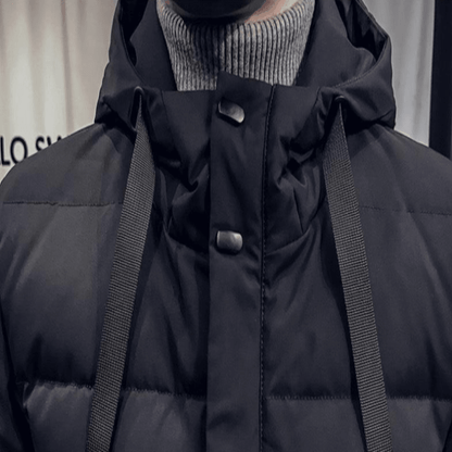 Close-up of the men's stylish mid-length hooded jacket, highlighting premium material and exquisite craftsmanship.